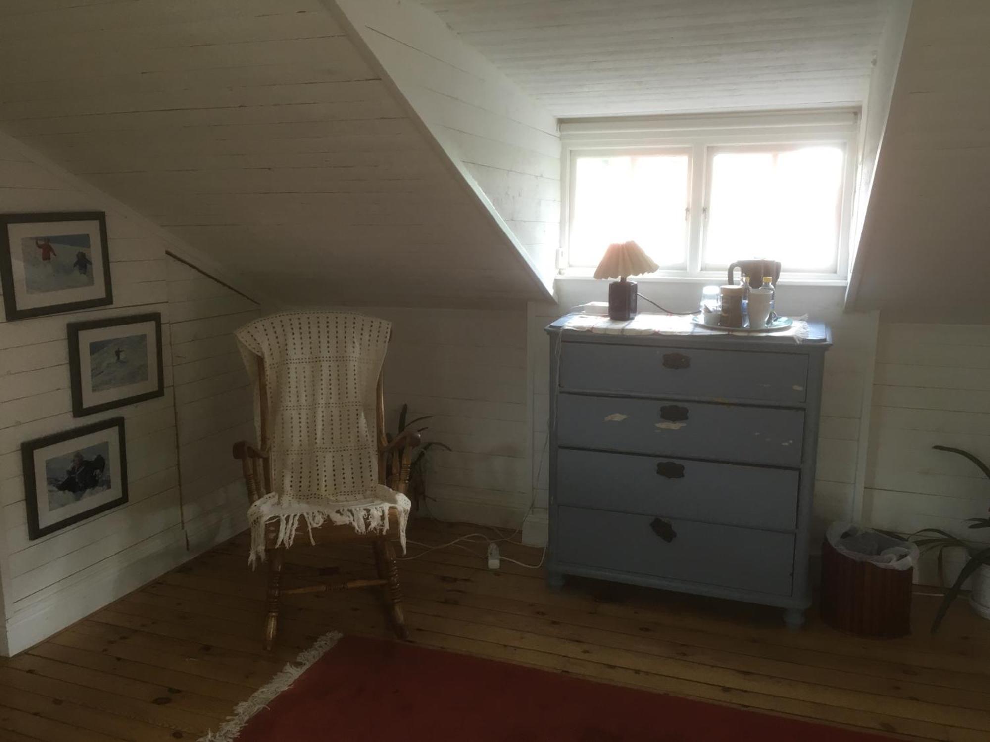 Stockholm B&B Cottage Нака Номер фото